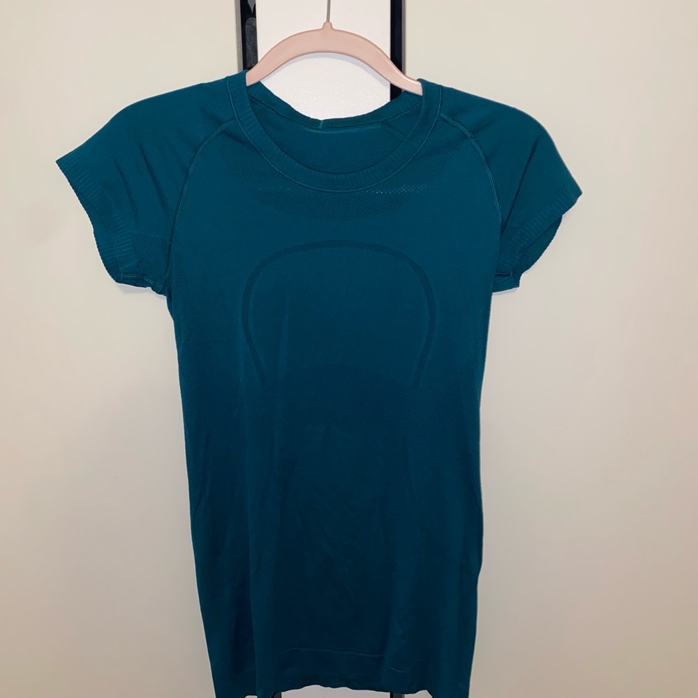 LULULEMON SWIFTLY TECH BLUE SHORT SLEEVE